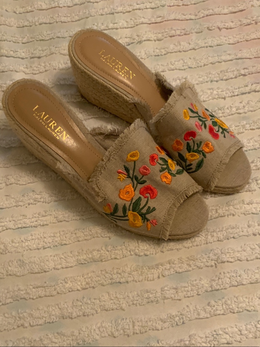 LAUREN Ralph Lauren Beige Embroidered Espadrille Wedge Slides 8.5